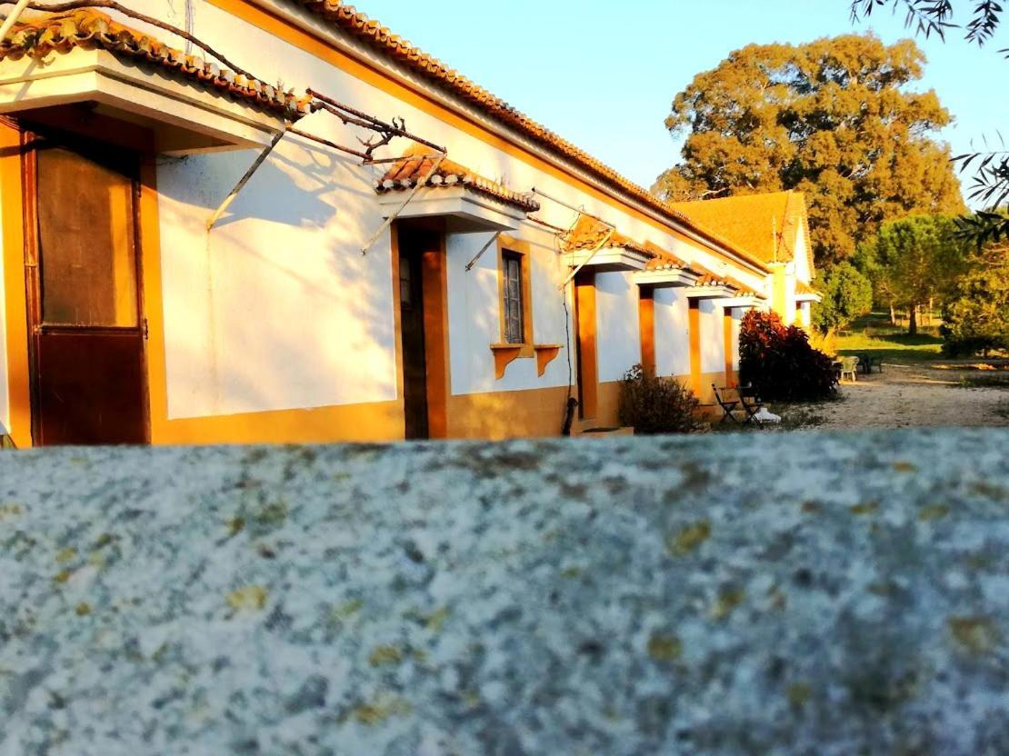 Gasthaus Casas Herdade Do Convento Da Serra Almeirim Exterior foto